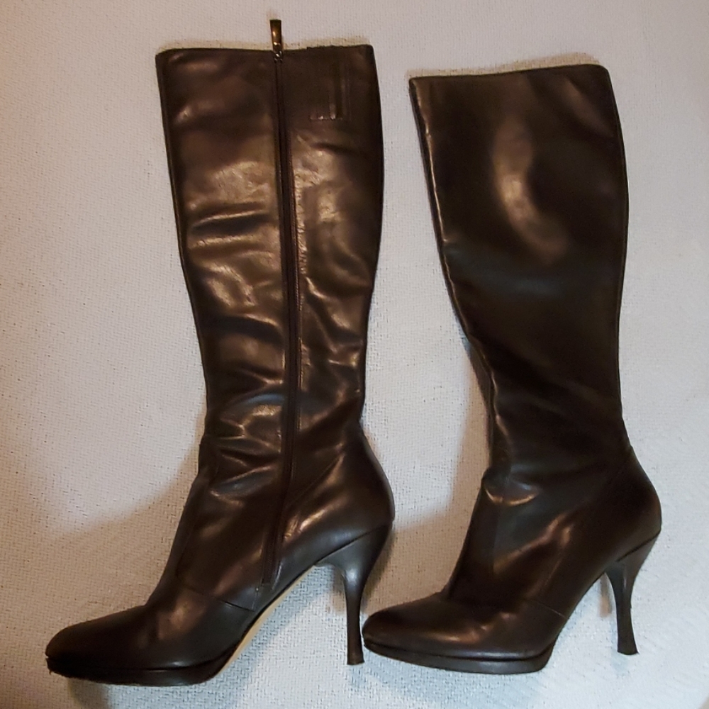 Via Spiga leather boots